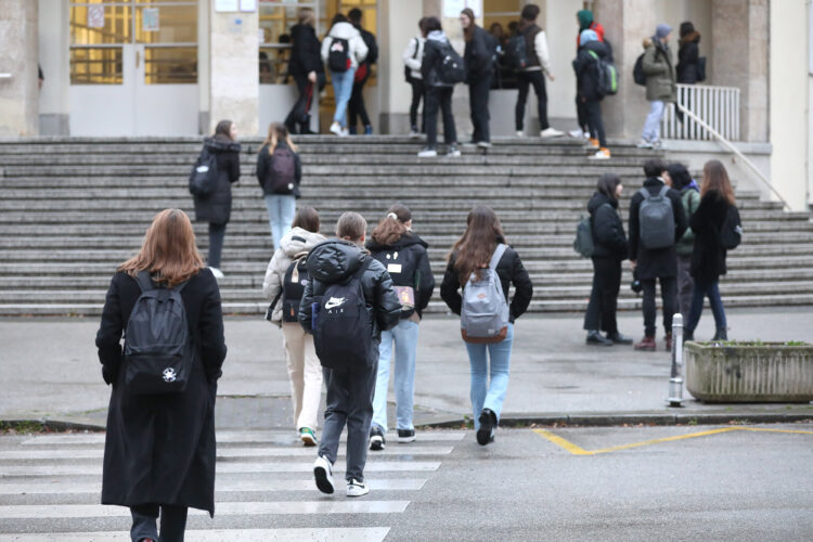 PROTOKOL O KONTROLI ULASKA I IZLASKA U ŠKOLSKIM USTANOVAMA